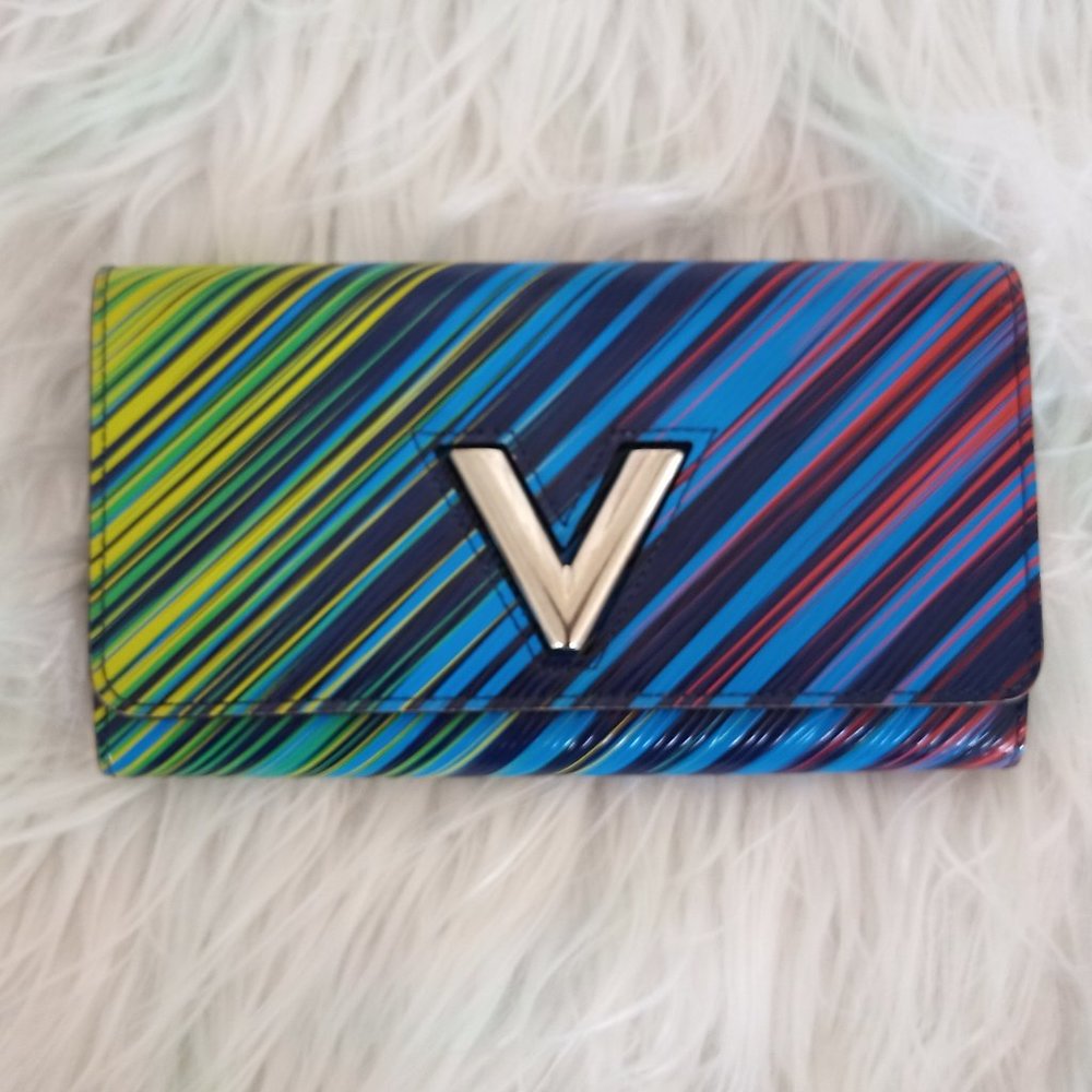 STUNNING Limited Edition LV Tropical Epi Twist Sarah Wallet Jewel Tones - Picture 4 of 16